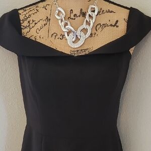 Gianni Bini Elegant Black Off-Shoulder Dress